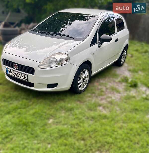 2011 fiat punto
