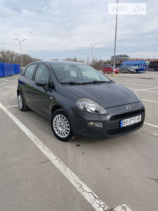 2012 fiat punto