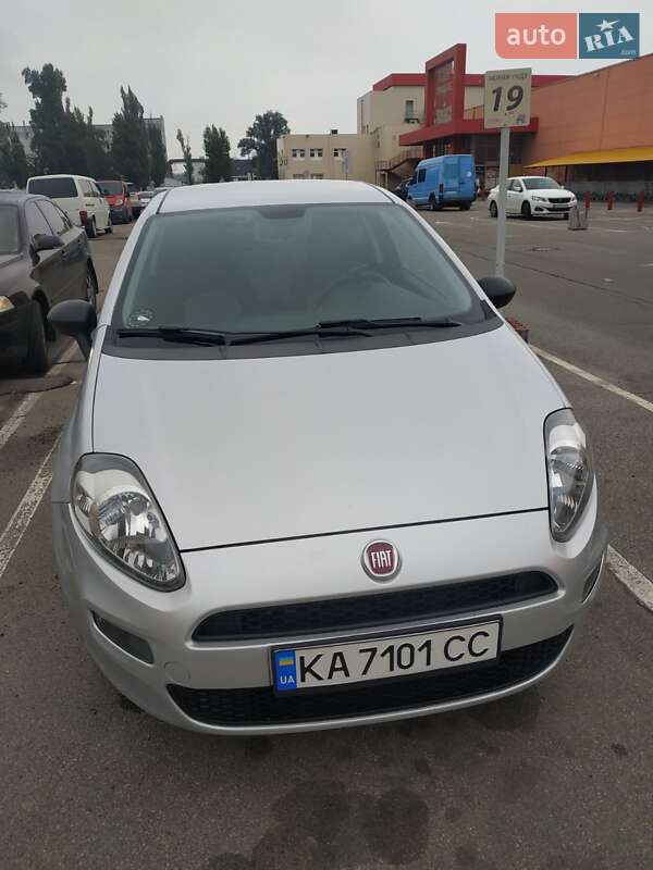 2012 fiat punto