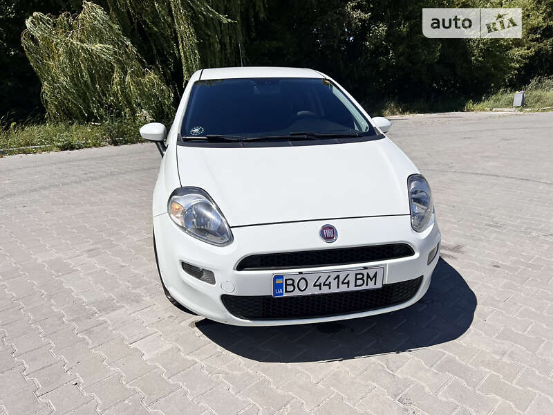 2012 fiat punto