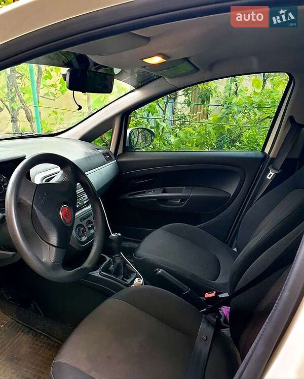 2012 fiat grande punto