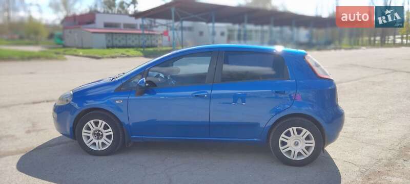 2013 fiat punto