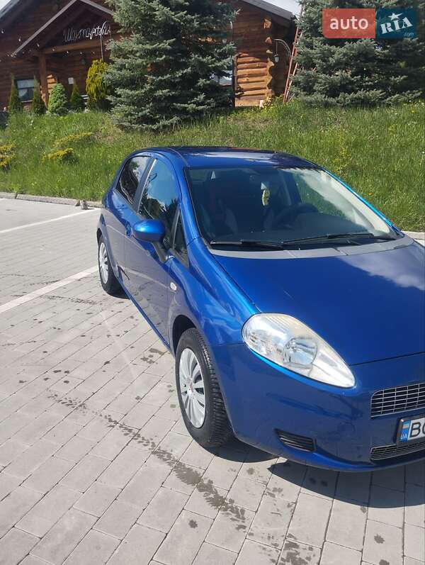 2009 fiat punto