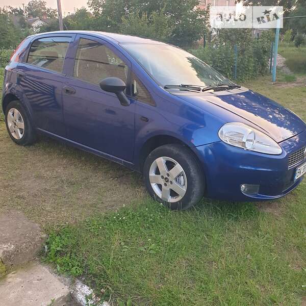 2009 fiat punto