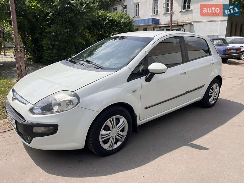2009 fiat punto