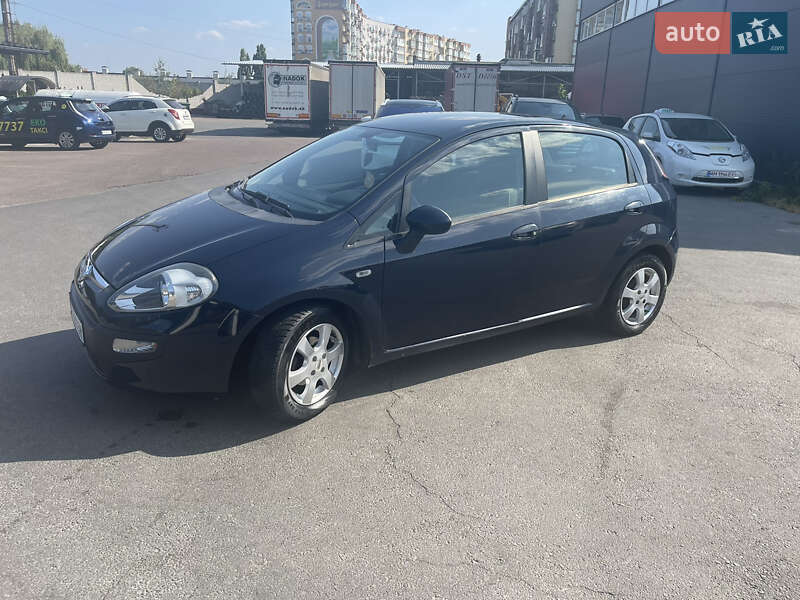 2010 fiat punto