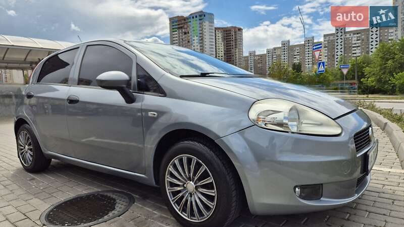 2010 fiat grande punto