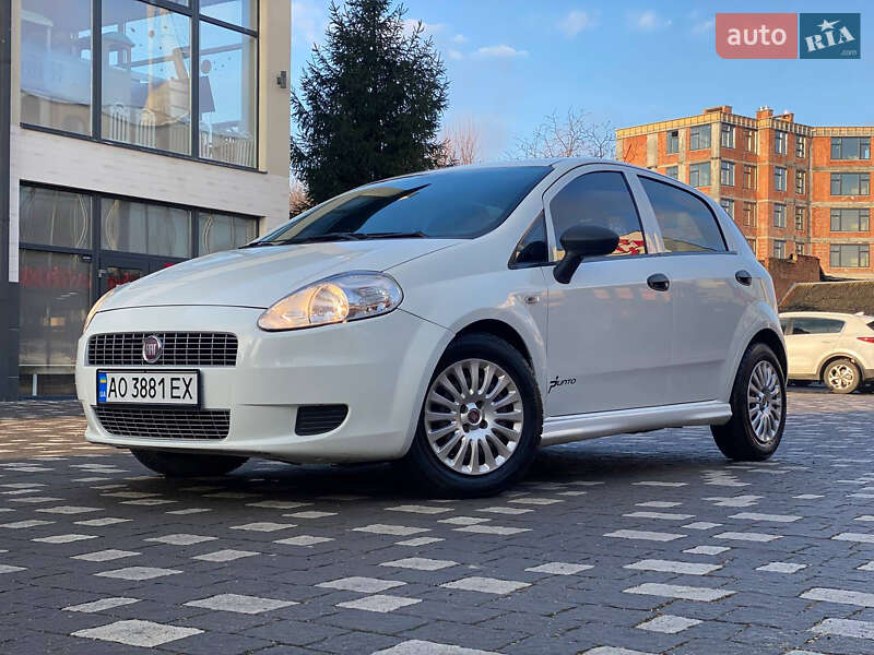 2011 fiat punto
