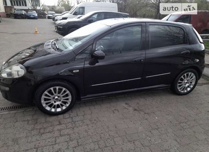 2010 fiat punto