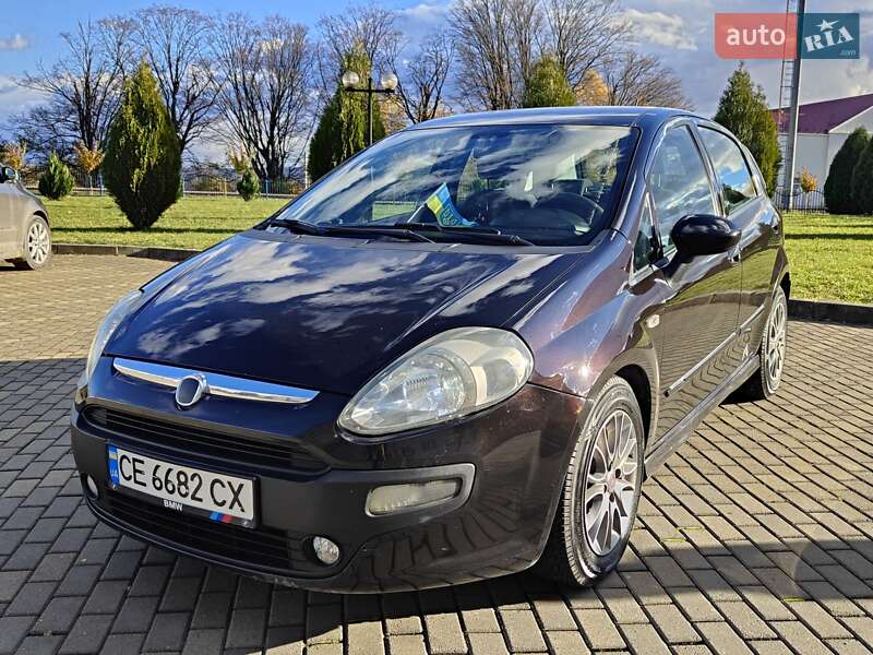 2011 fiat punto
