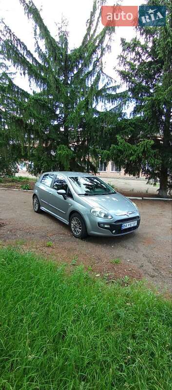 2010 fiat punto