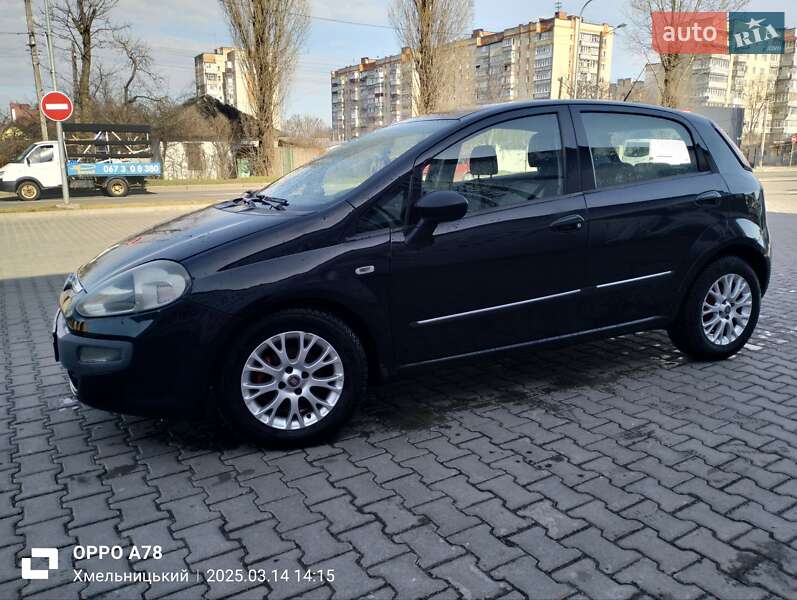 2011 fiat punto
