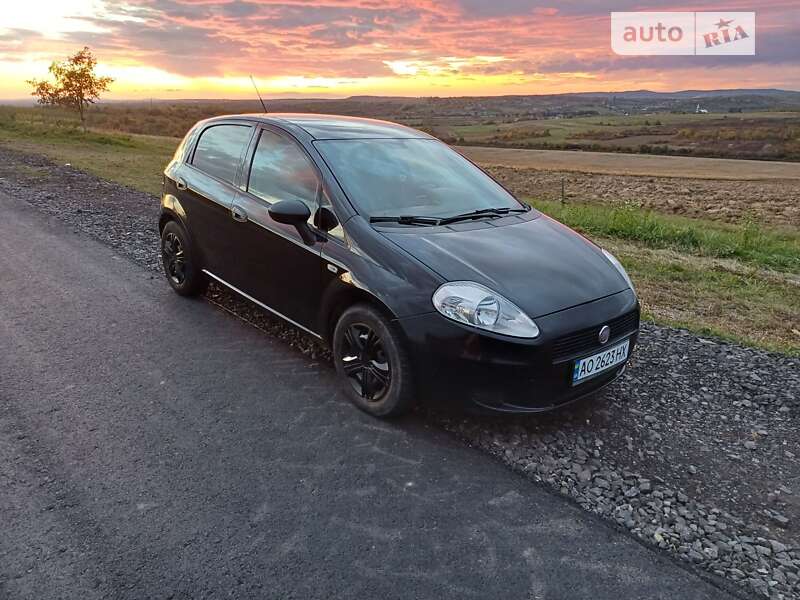 2011 fiat punto