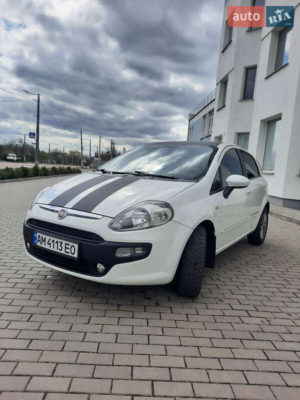 2011 fiat punto