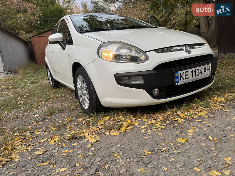 2011 fiat grande-punto