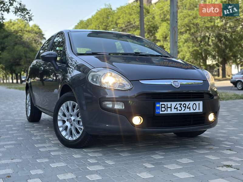 2011 fiat grande-punto