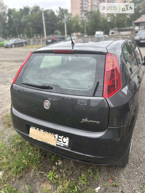 2011 fiat grande punto