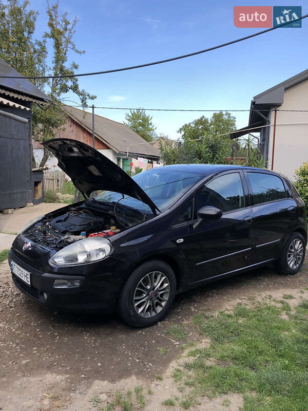 2011 fiat punto