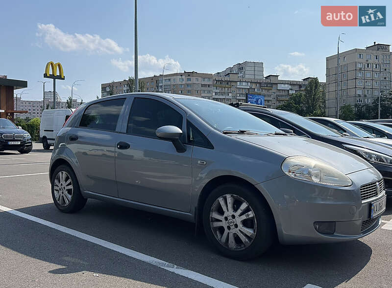 2011 fiat grande punto