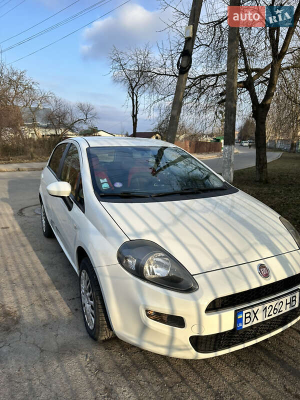2012 fiat punto