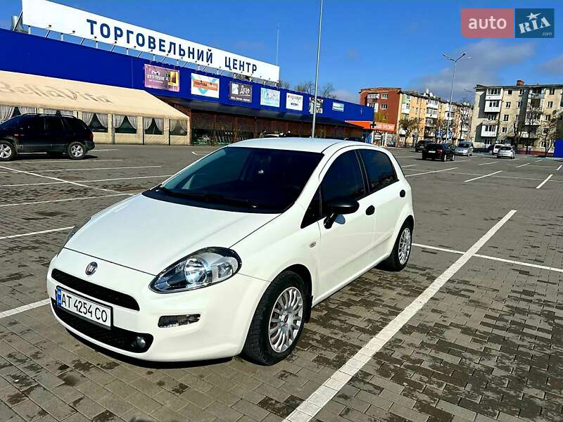 2012 fiat punto