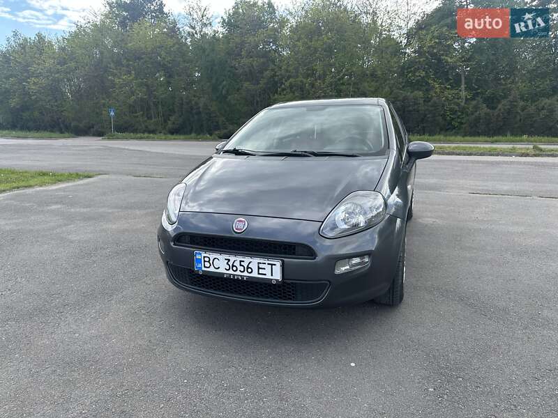 2012 fiat punto