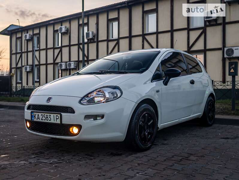 2014 fiat punto