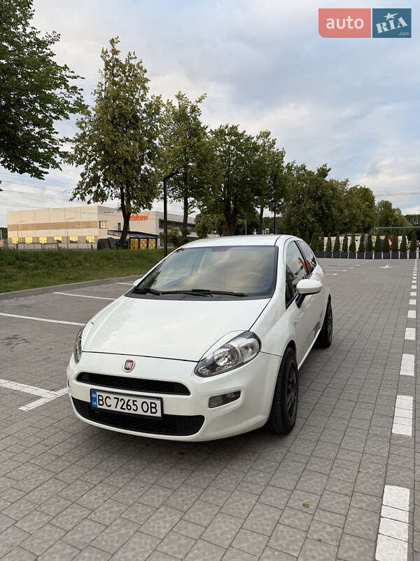 2015 fiat punto d