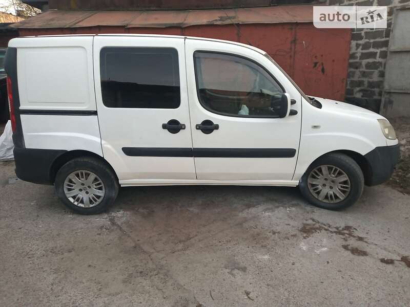 2005 fiat doblo