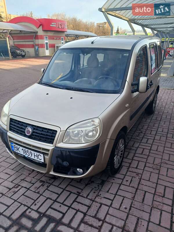 2008 fiat doblo