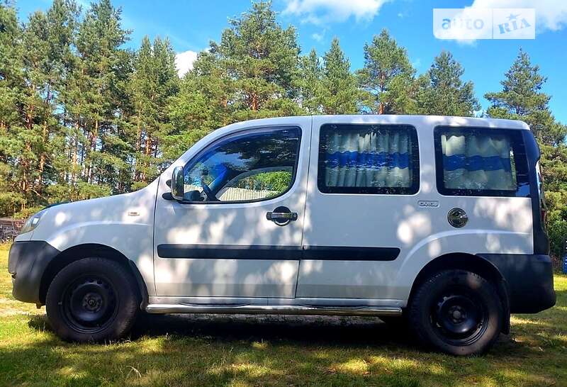 2008 fiat doblo