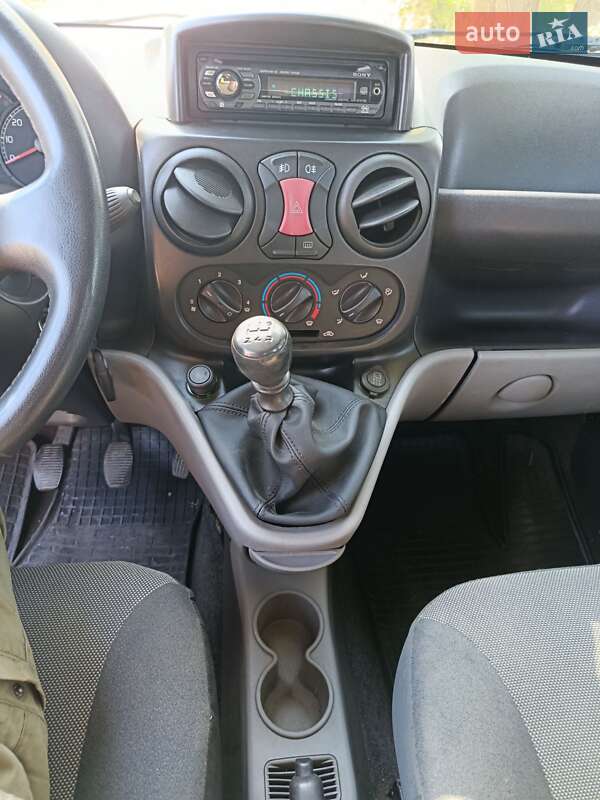 2008 fiat doblo panorama