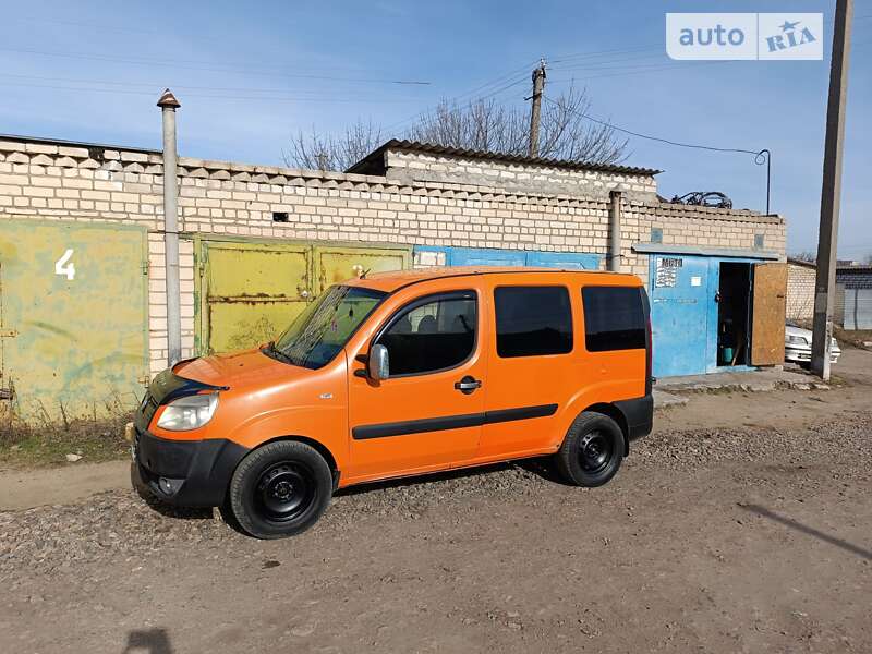 2008 fiat doblo