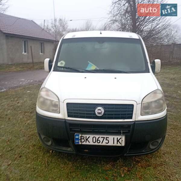 2008 fiat doblo