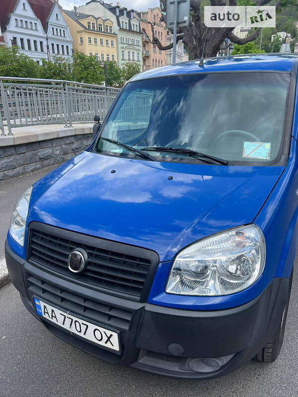 2009 fiat doblo