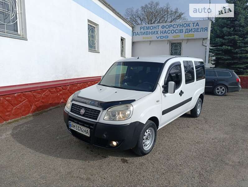 2009 fiat doblo