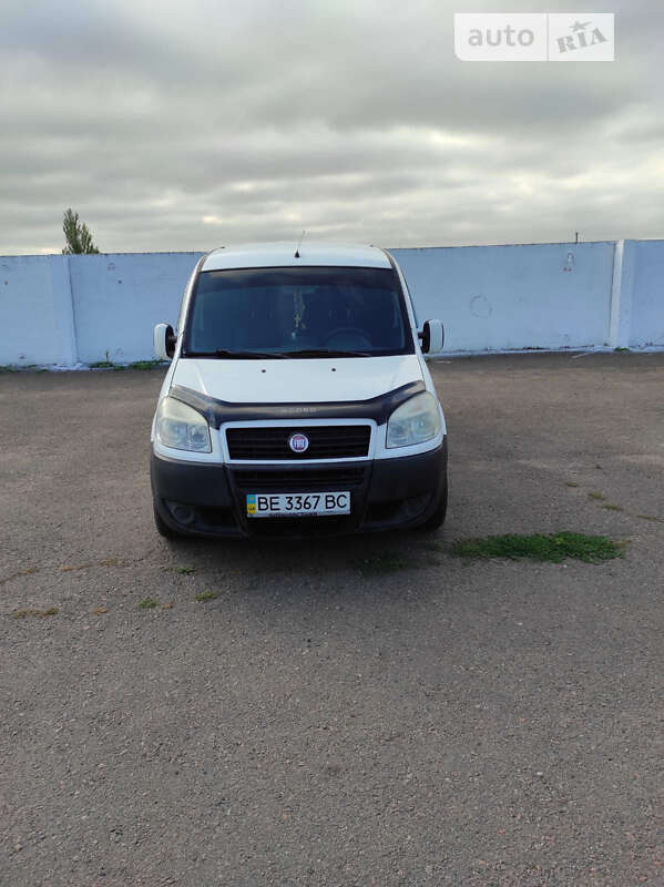 2009 fiat doblo