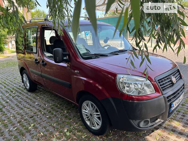 2009 fiat doblo