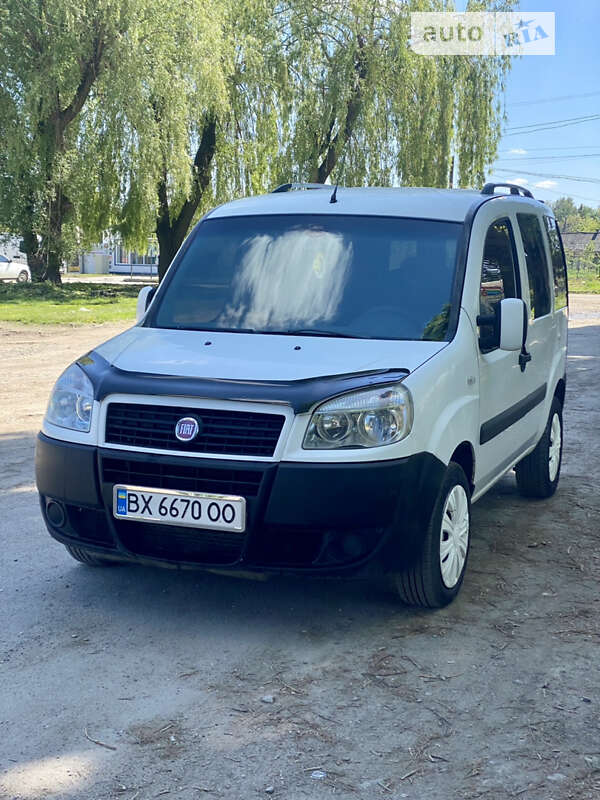 2009 fiat doblo