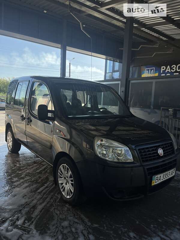 2009 fiat doblo