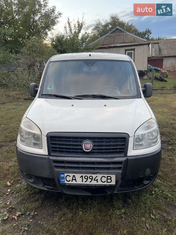 2009 fiat doblo