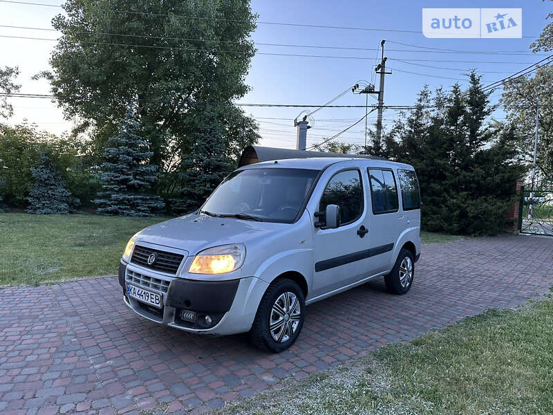 2009 fiat doblo