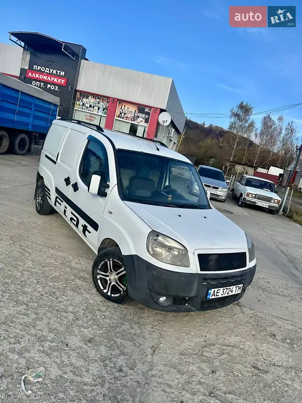 2010 fiat doblo