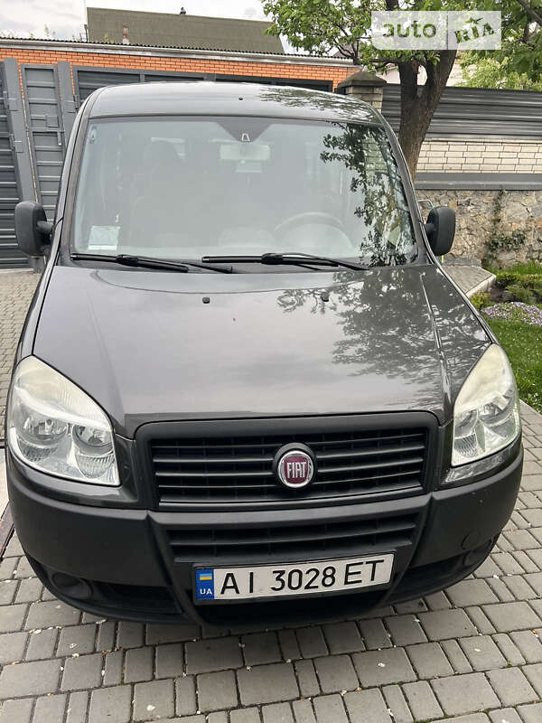 2010 fiat doblo