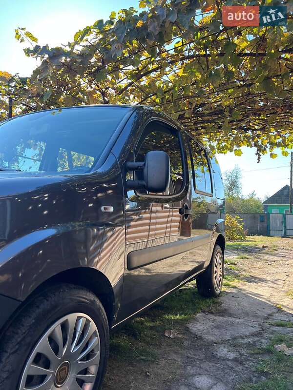 2010 fiat doblo panorama