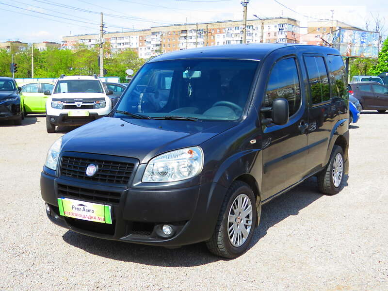 2010 fiat doblo