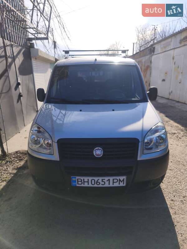 2011 fiat doblo