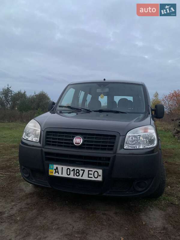 2012 fiat doblo