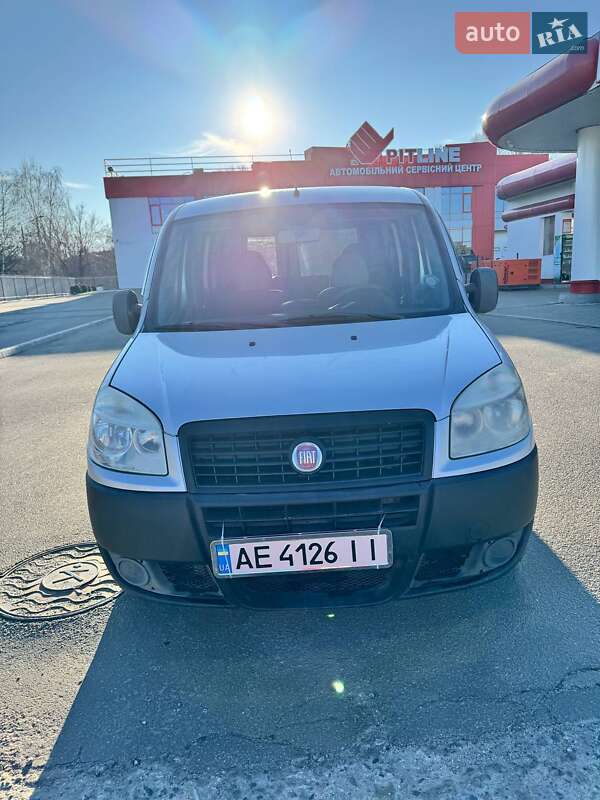 2012 fiat doblo