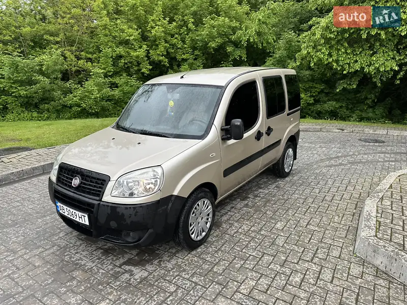 2012 fiat doblo